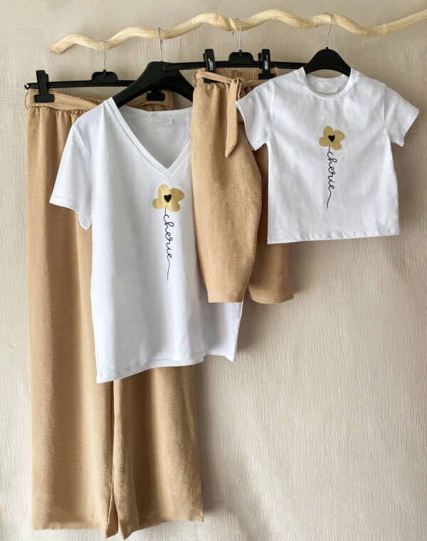 Pantalon large beige et T-Shirt chérie matchy matchy